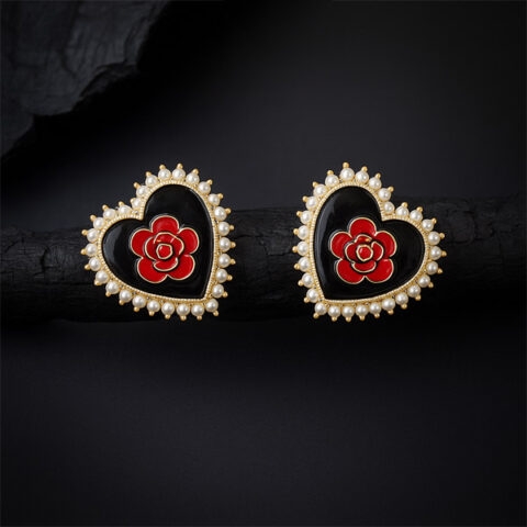 Multi-heart-shape-studds